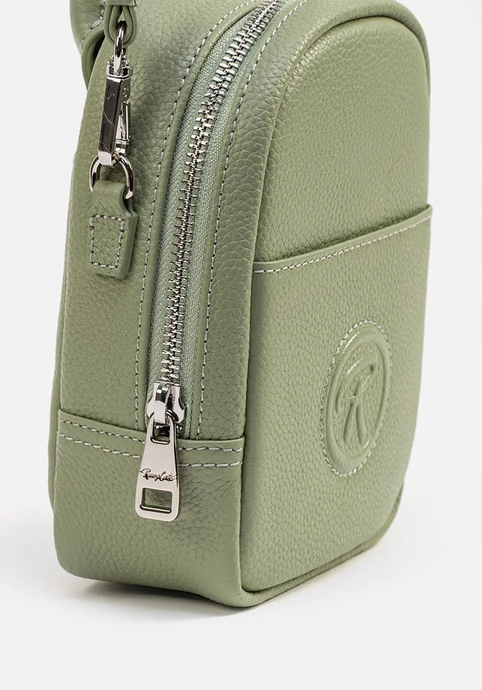 Essential Pouch Bag 11