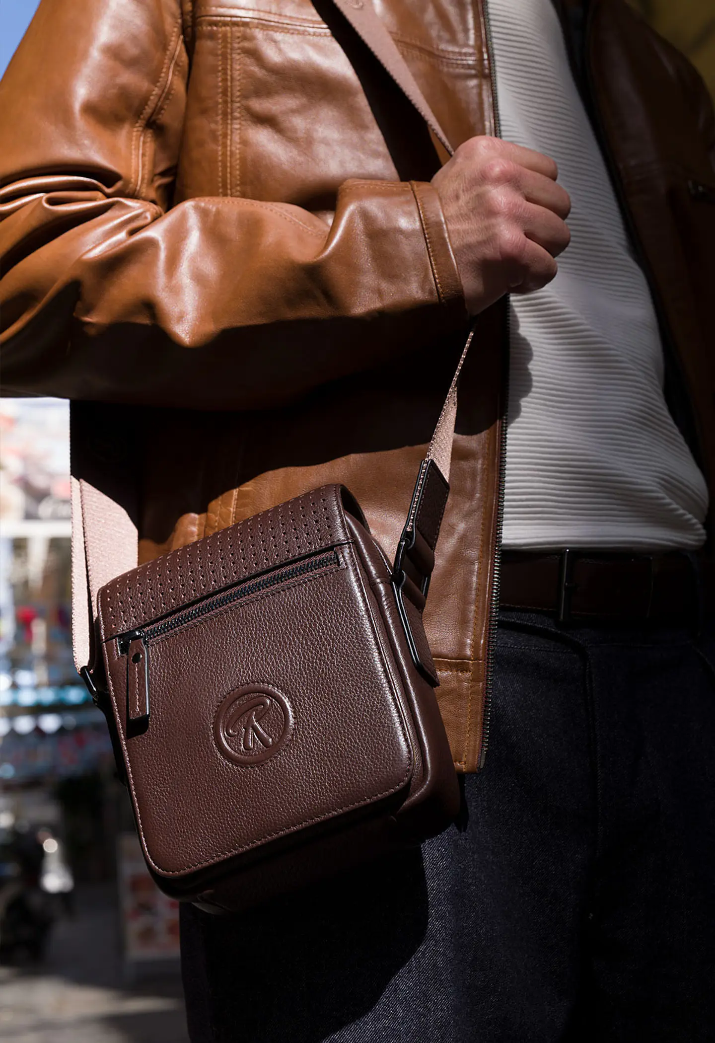 Morral Pequeño Con Logo De Marca Embozado 6