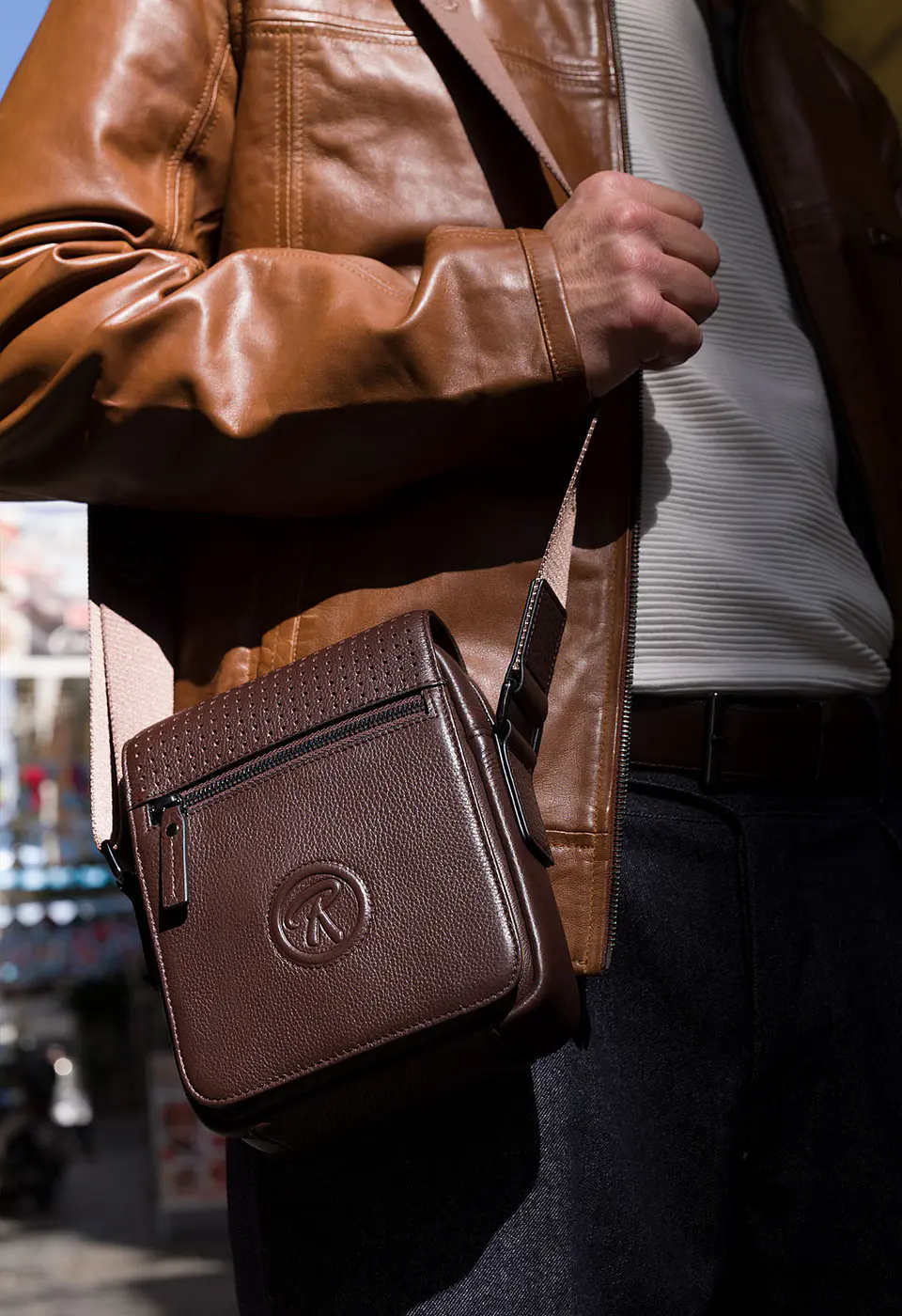 Morral Pequeño Con Logo De Marca Embozado 6
