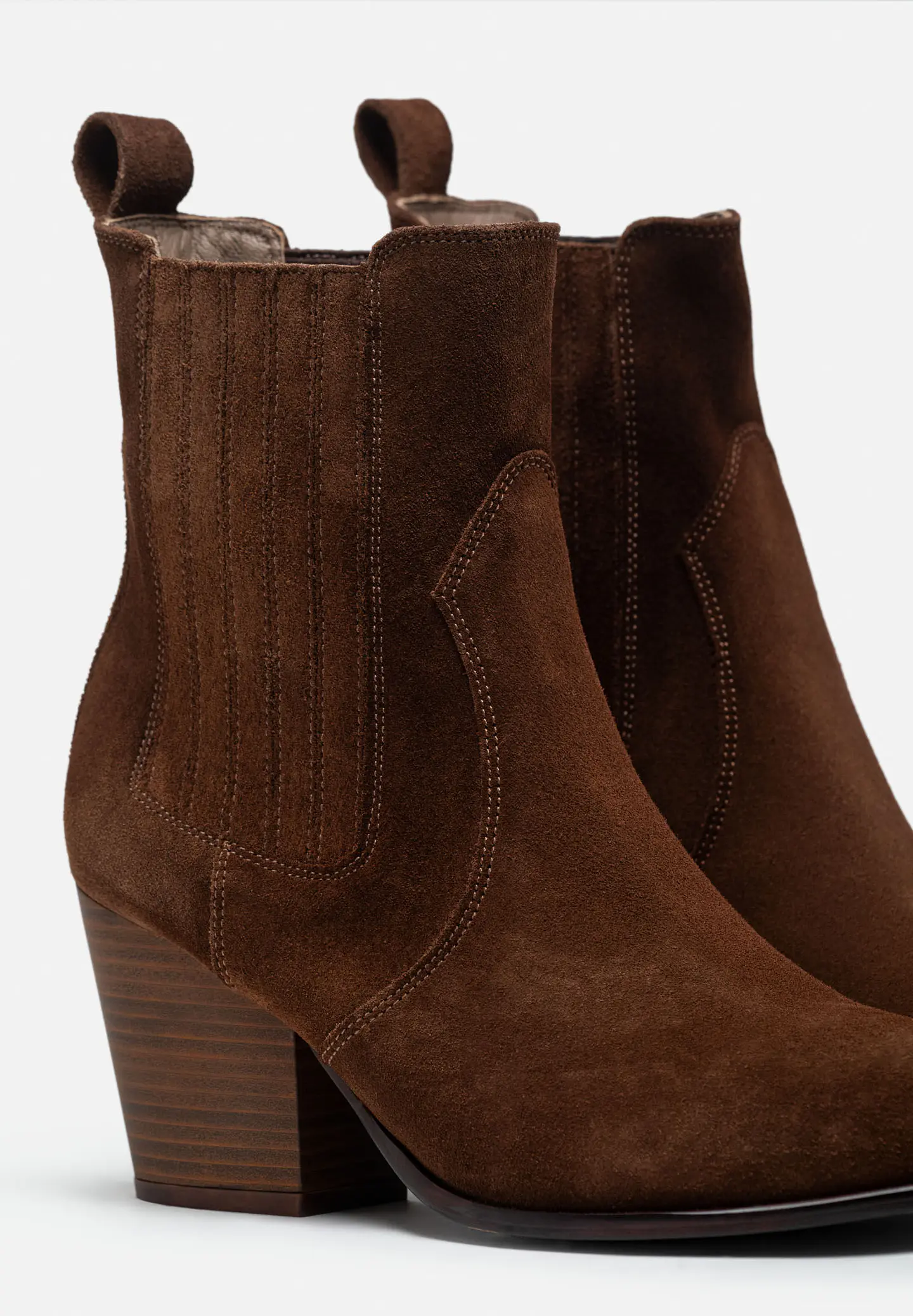 Botines De Gamuza Dakota 37