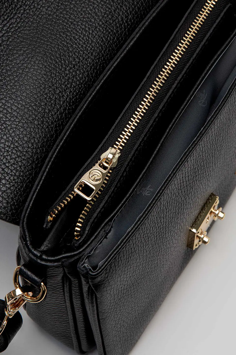 Cartera Cuero Lock Muse 6