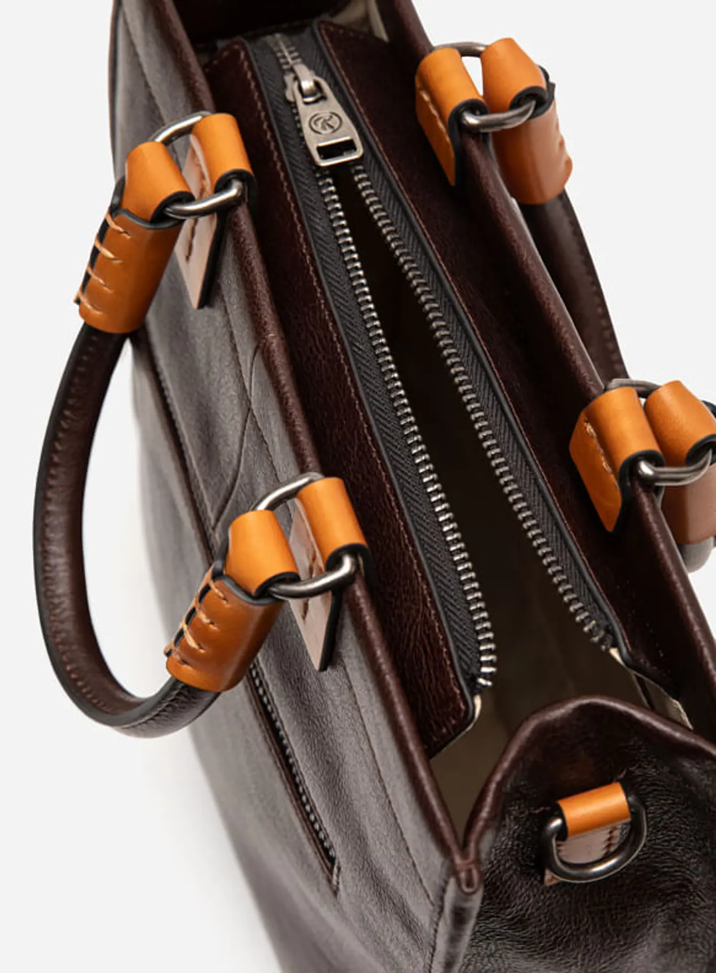 Cartera Cuero Dual Handle 27