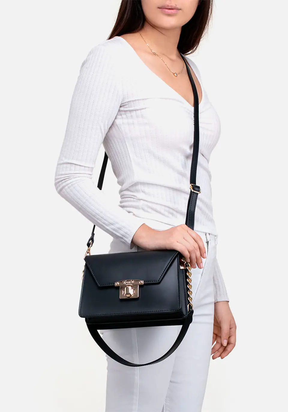 Cartera Cuero Kiara 34