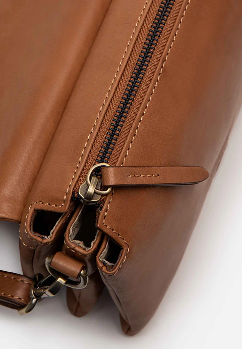 Morral De Cuero Savana Soft