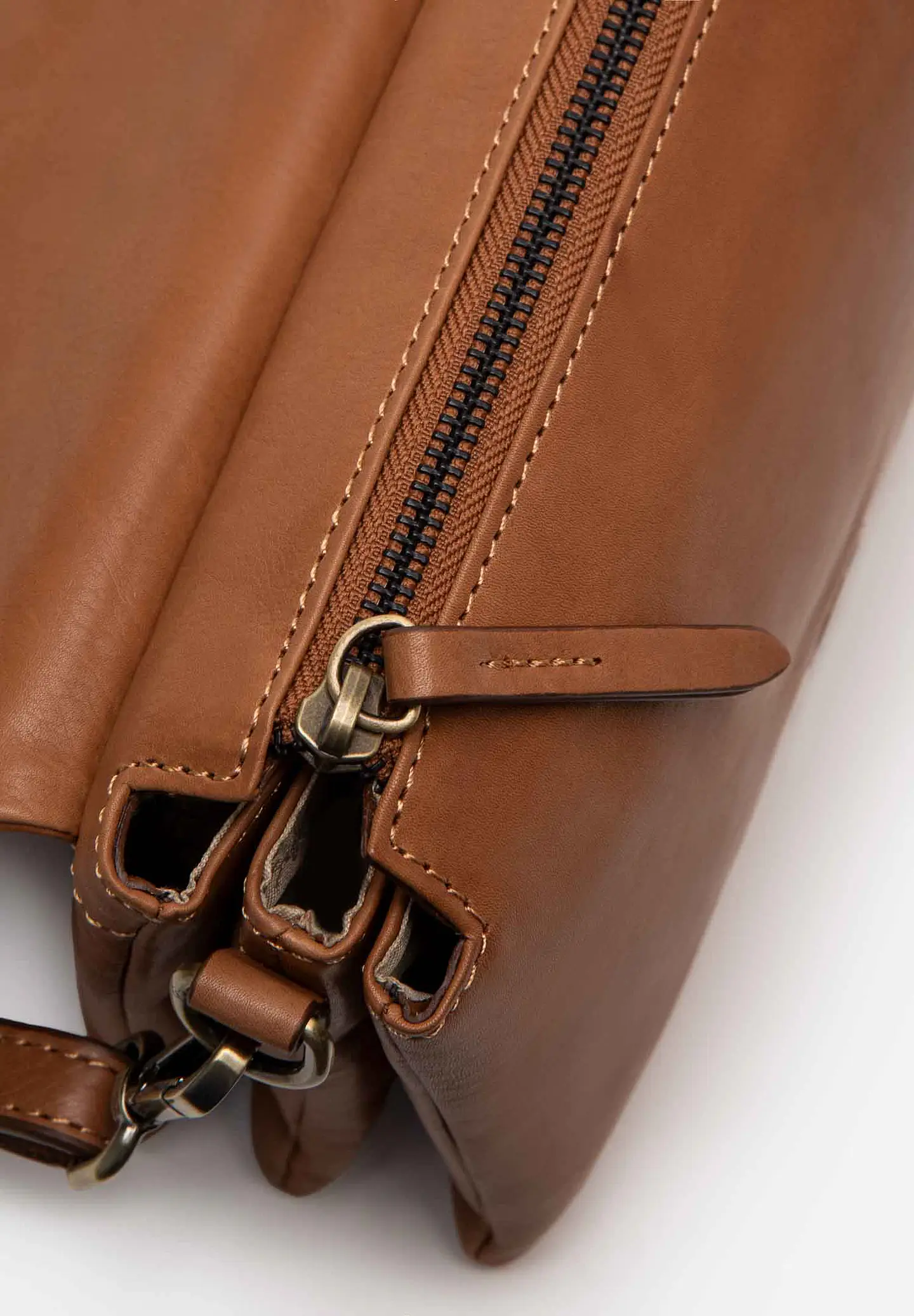 Morral De Cuero Savana Soft 1