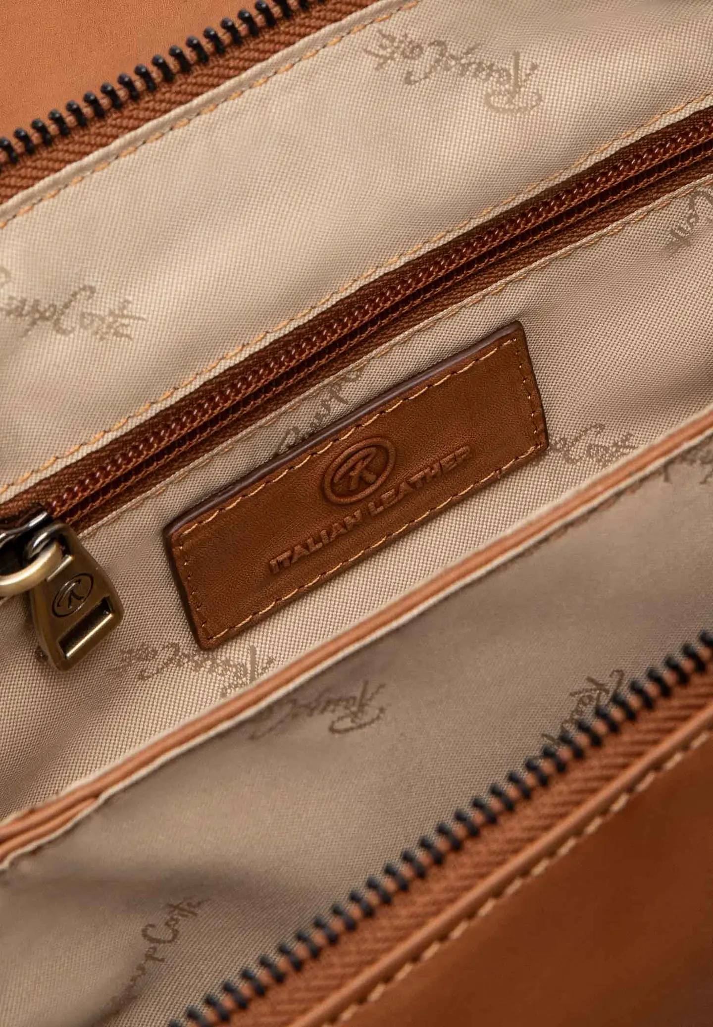 Morral De Cuero Savana Soft 11