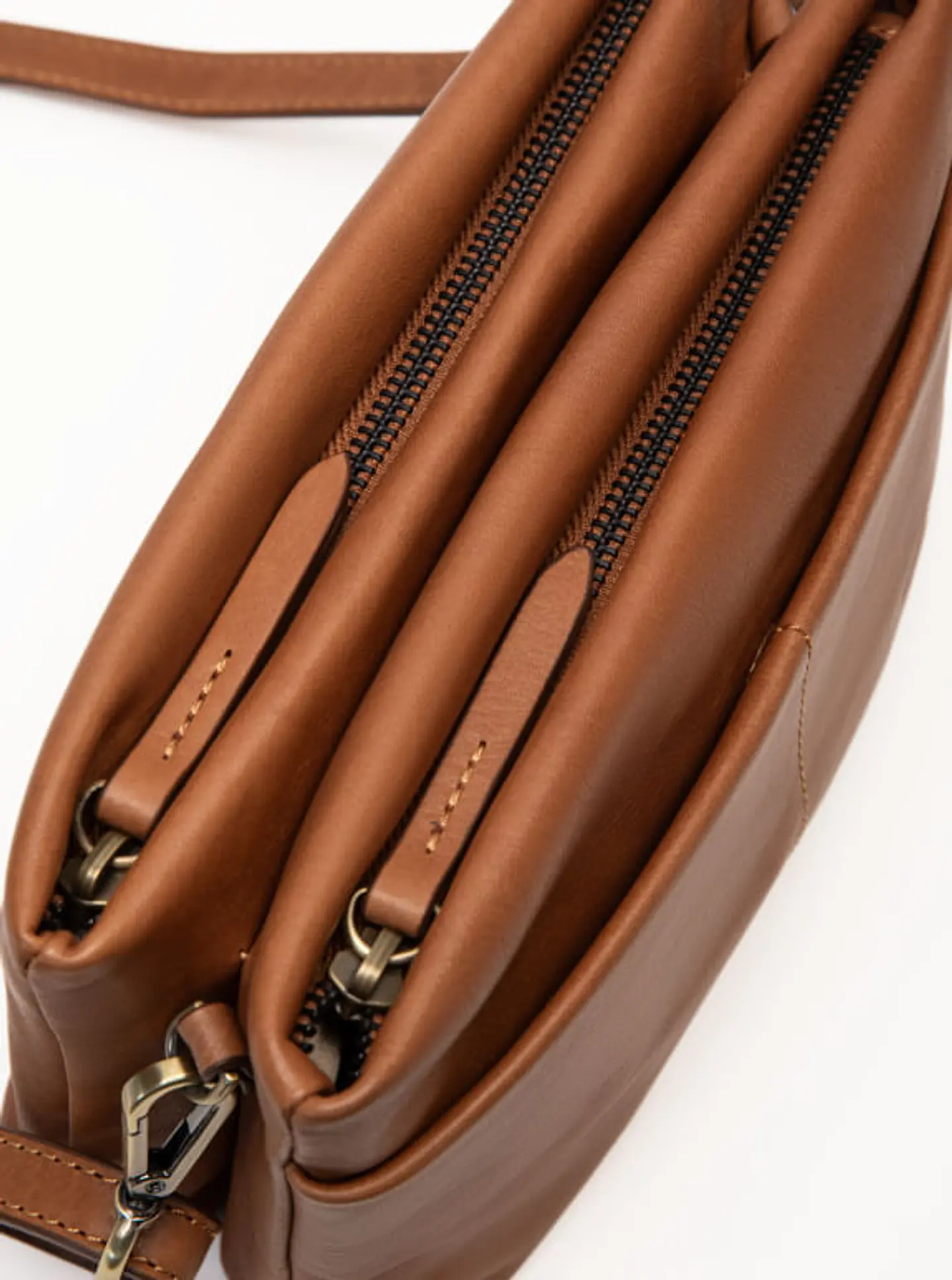 Morral De Cuero Savana 4
