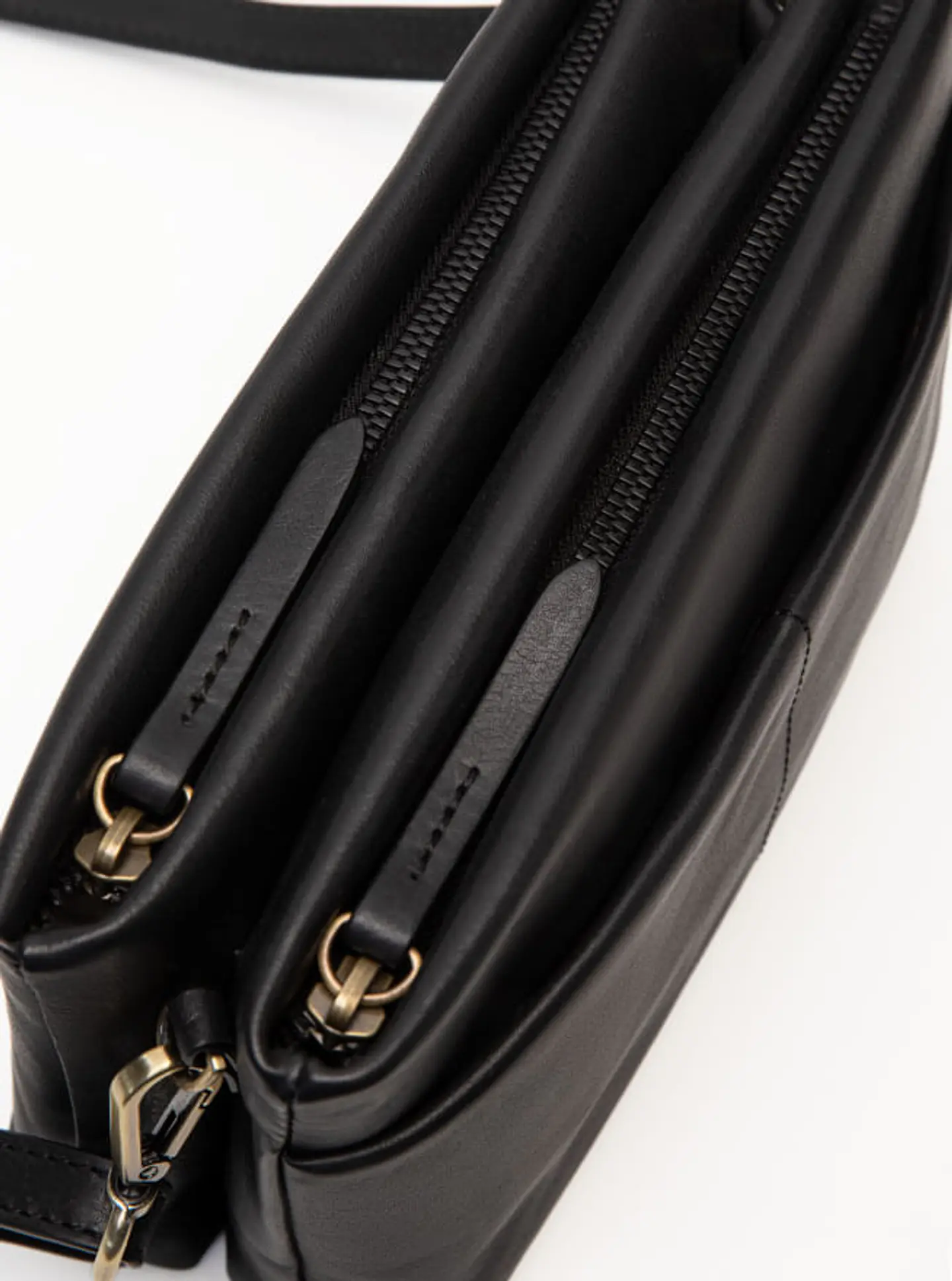 Morral De Cuero Savana 16