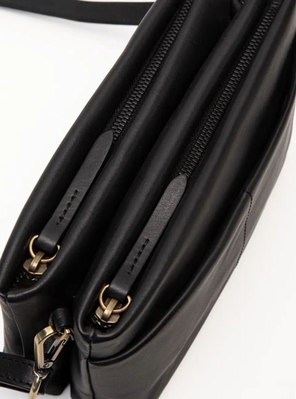 Morral De Cuero Savana 16