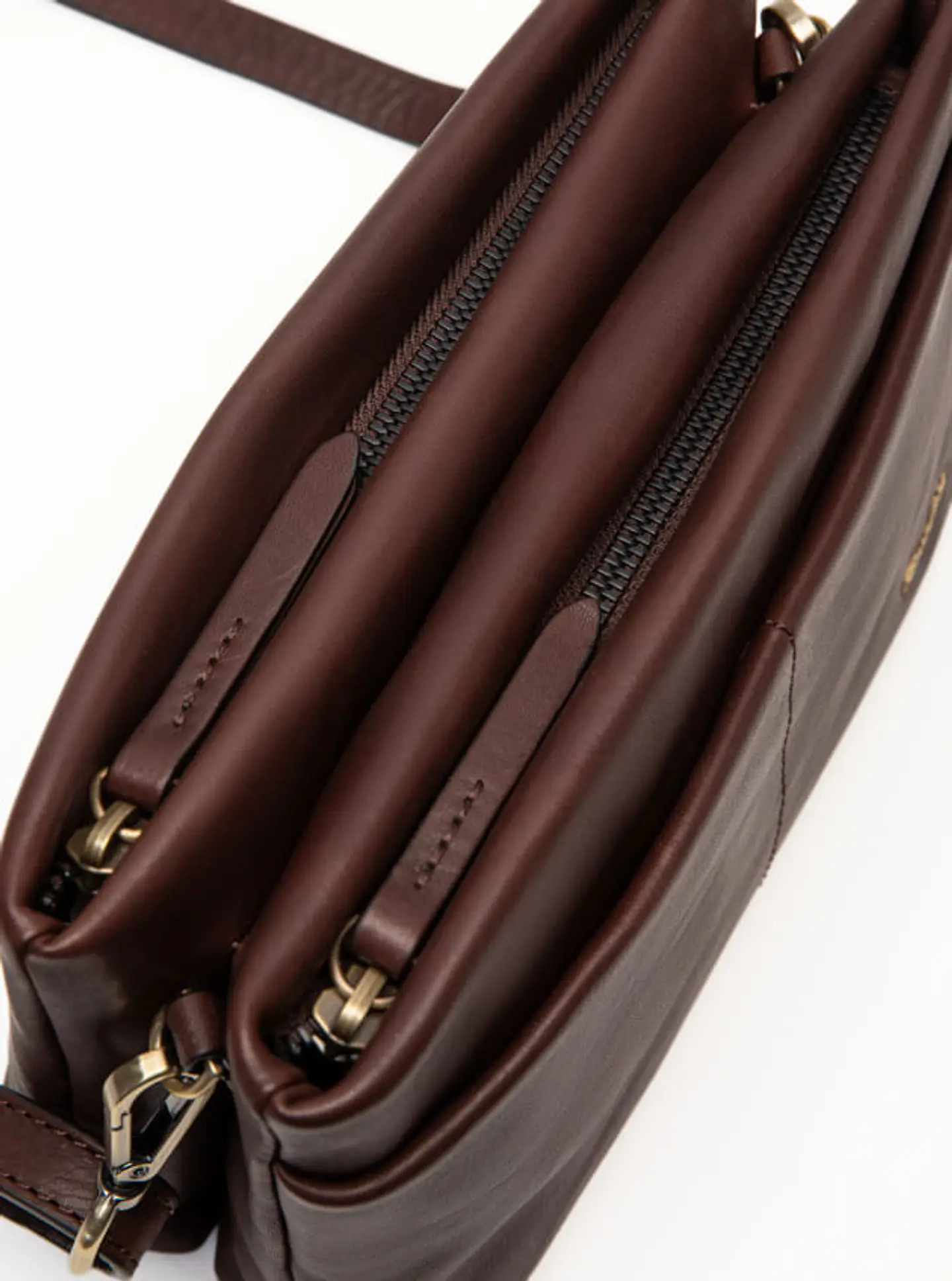 Morral De Cuero Savana 18