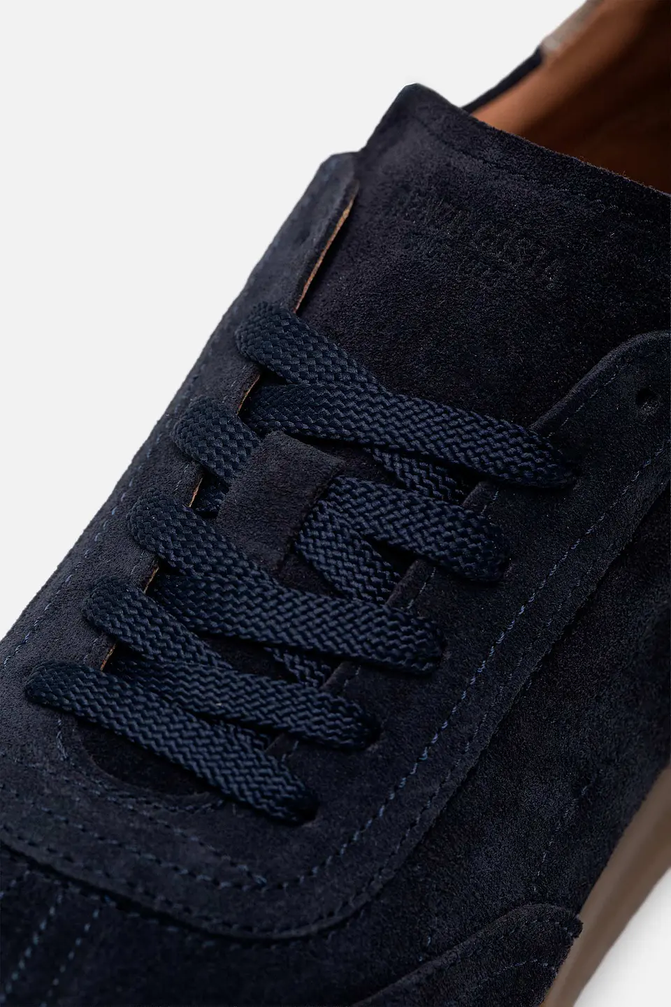 Sneakers Cuero Suede 70