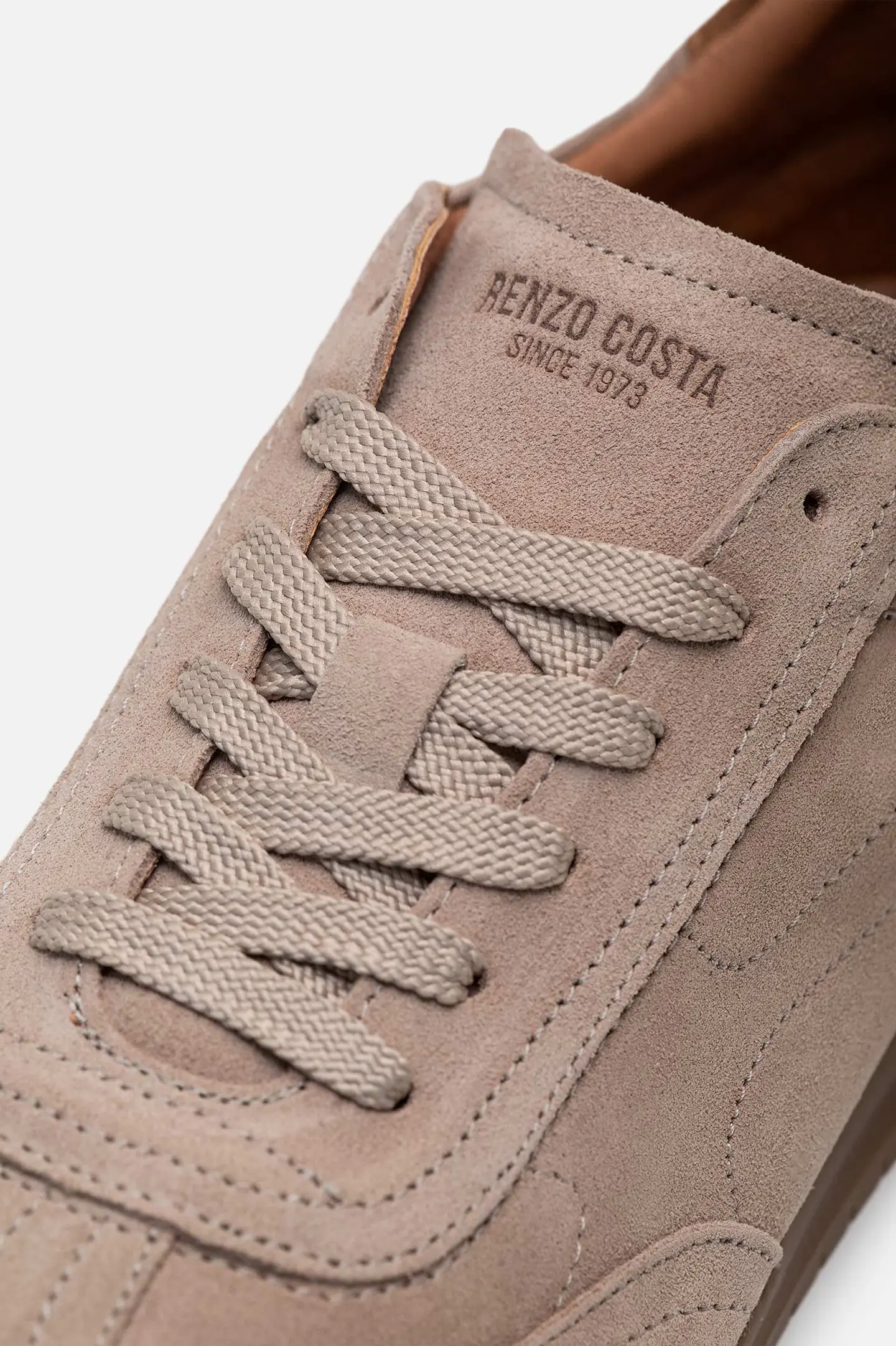 Sneakers Cuero Suede 103