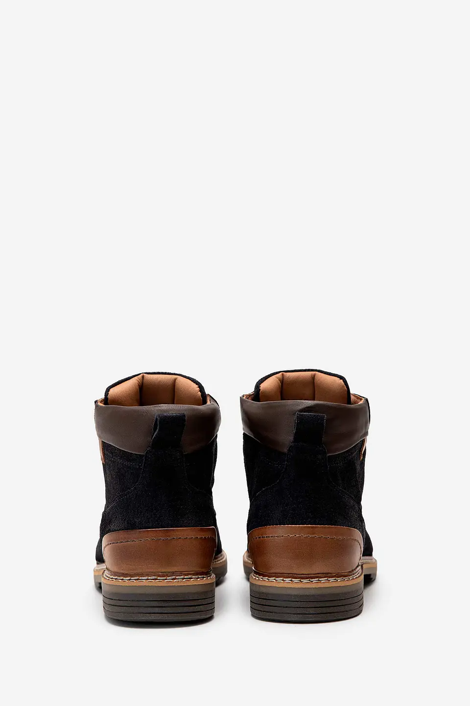 Botines Cuero Rugged Trace 2