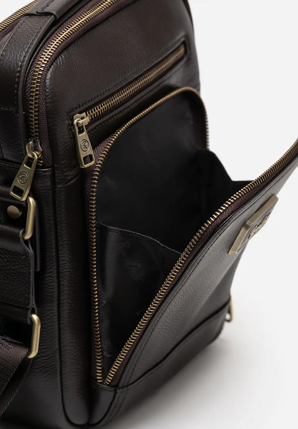 Morral Cuero Urban Tech 14
