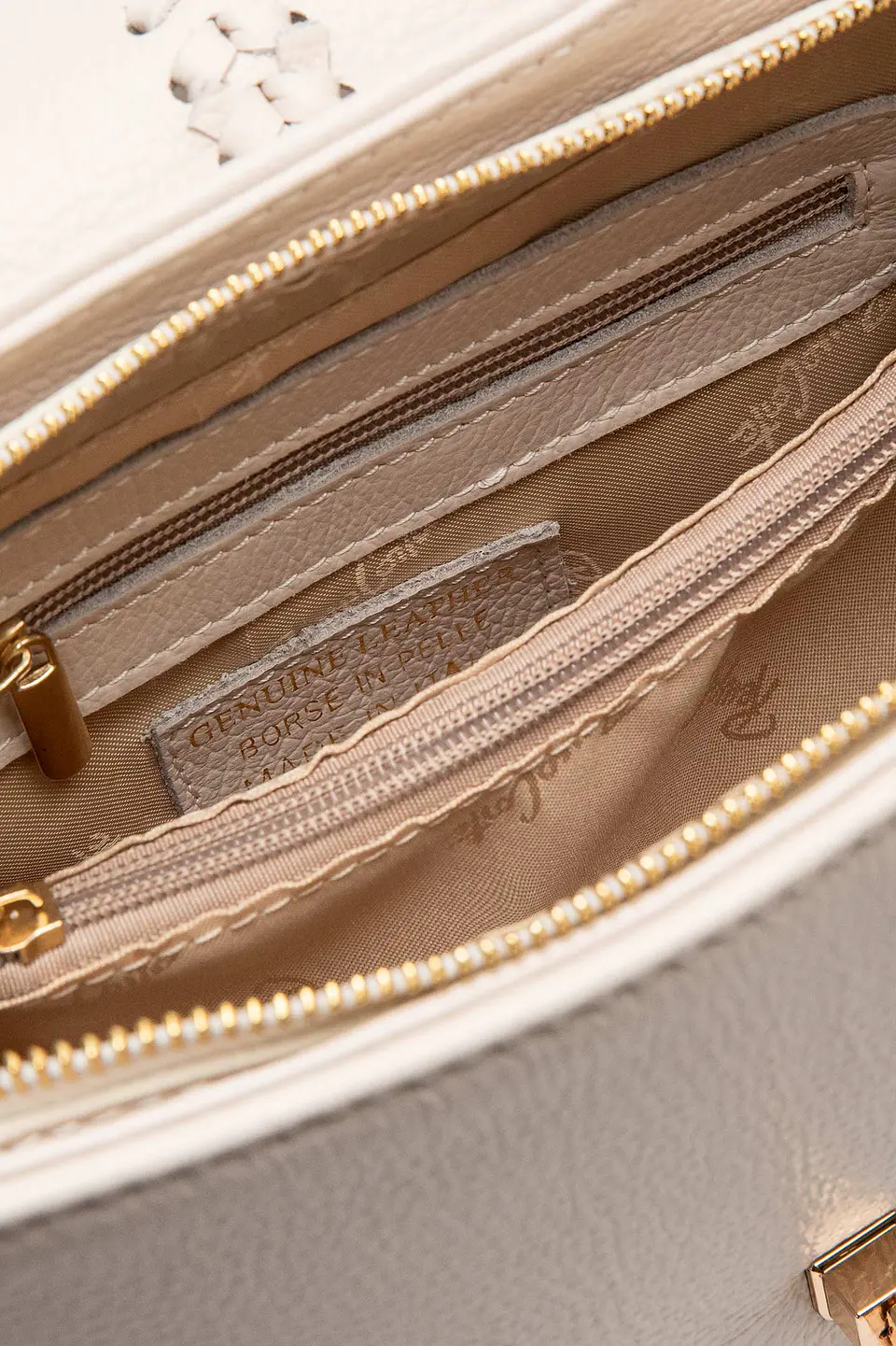 Cartera Cuero Espiga Satchel 19