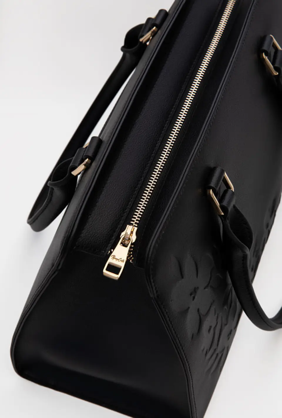 Cartera Cuero Satchel Petalia 17