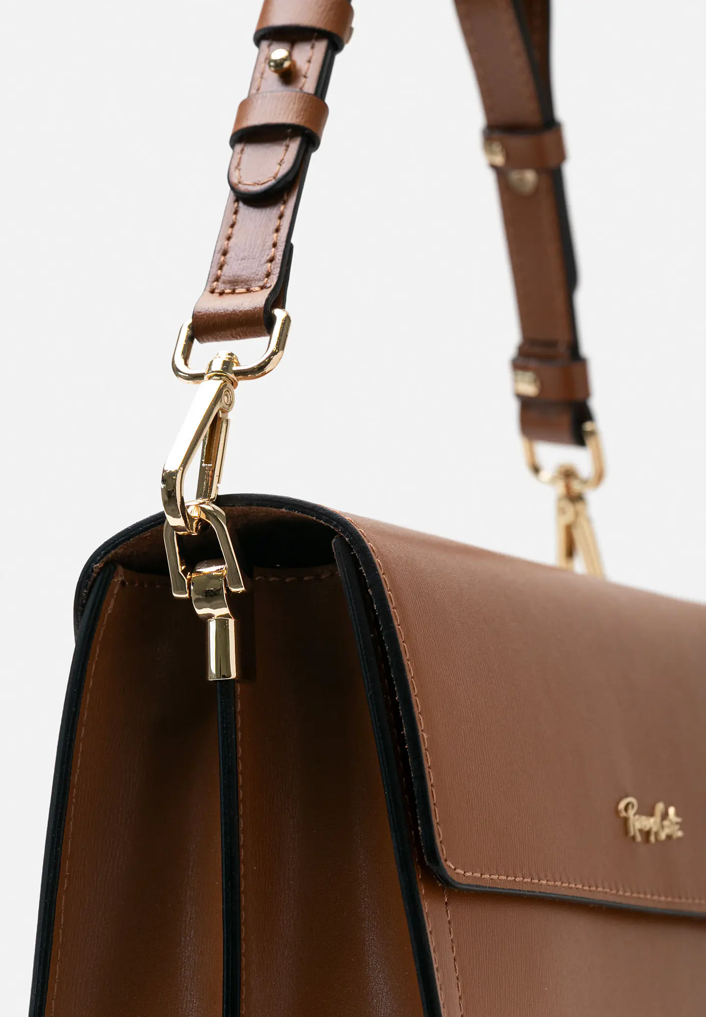 Cartera Cuero Nova 14