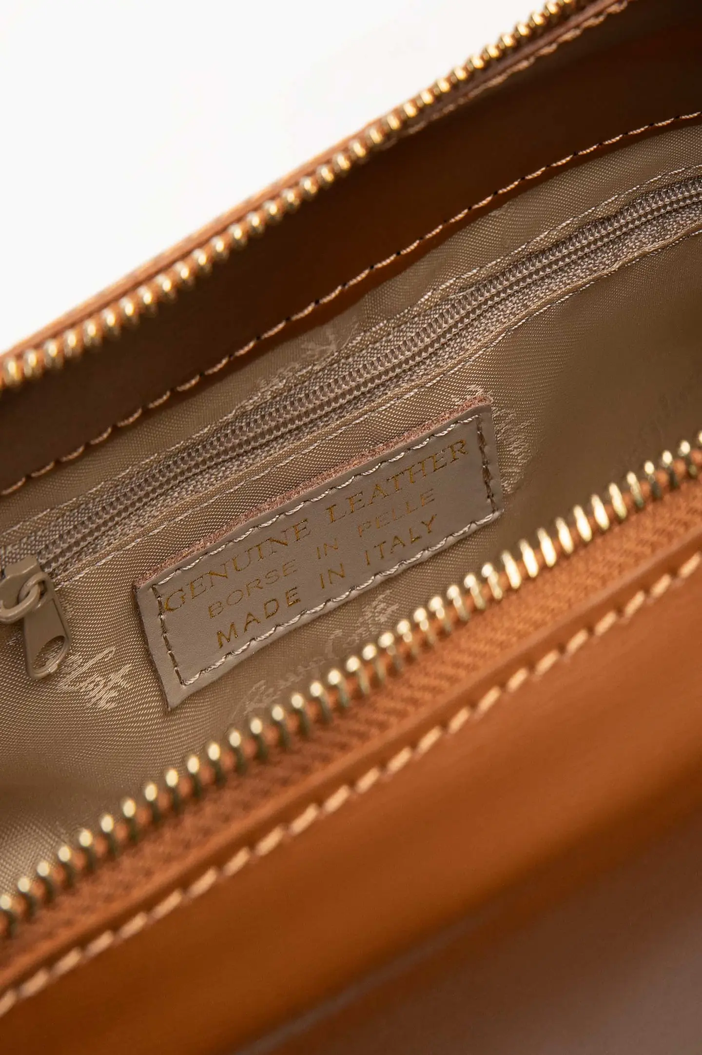 Cartera Cuero Lumi 2