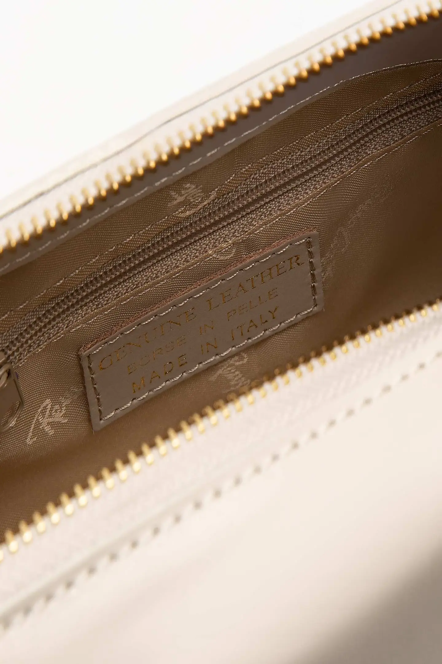 Cartera Cuero Lumi 13