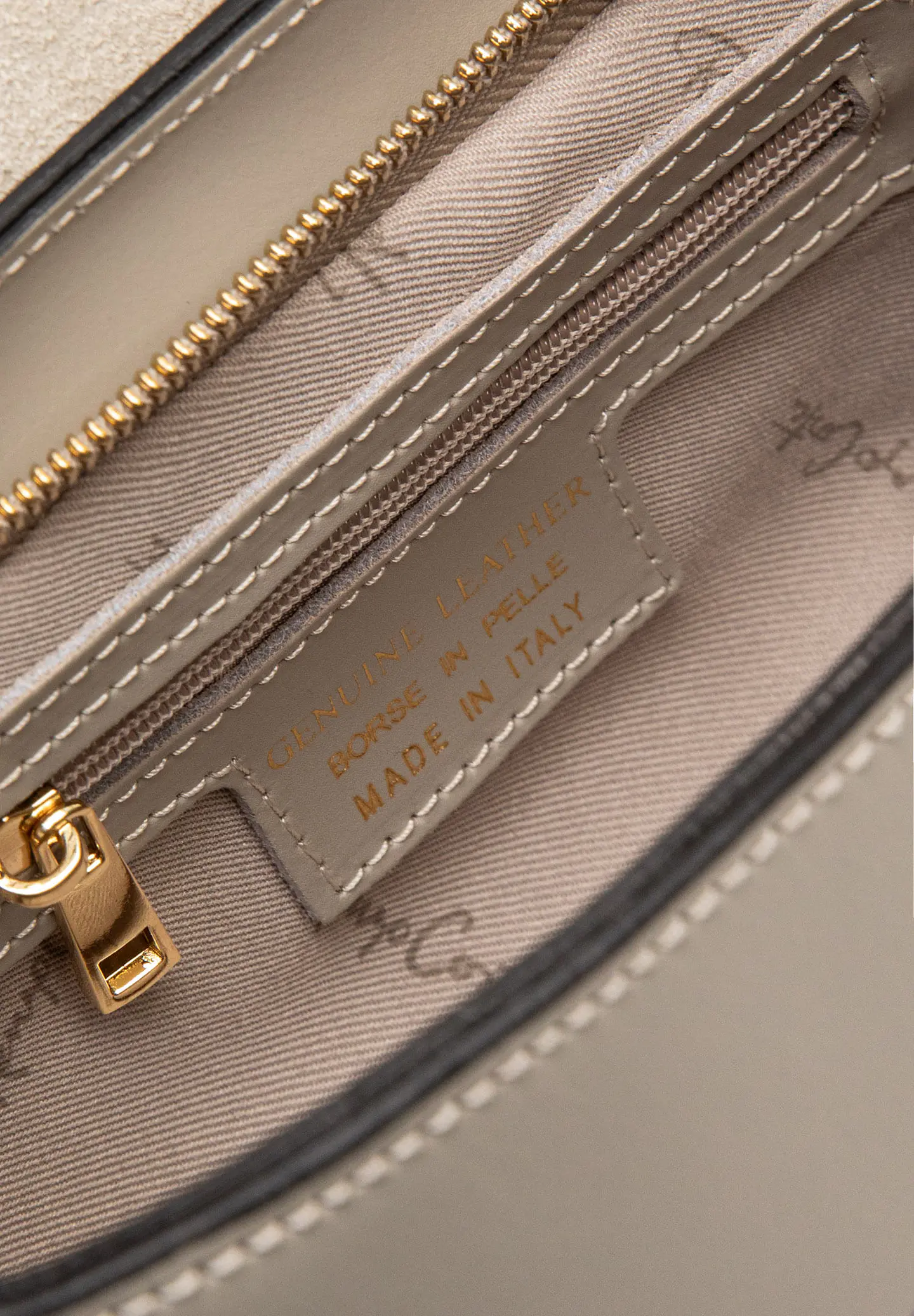 Cartera Cuero Butterfly Bloom 24