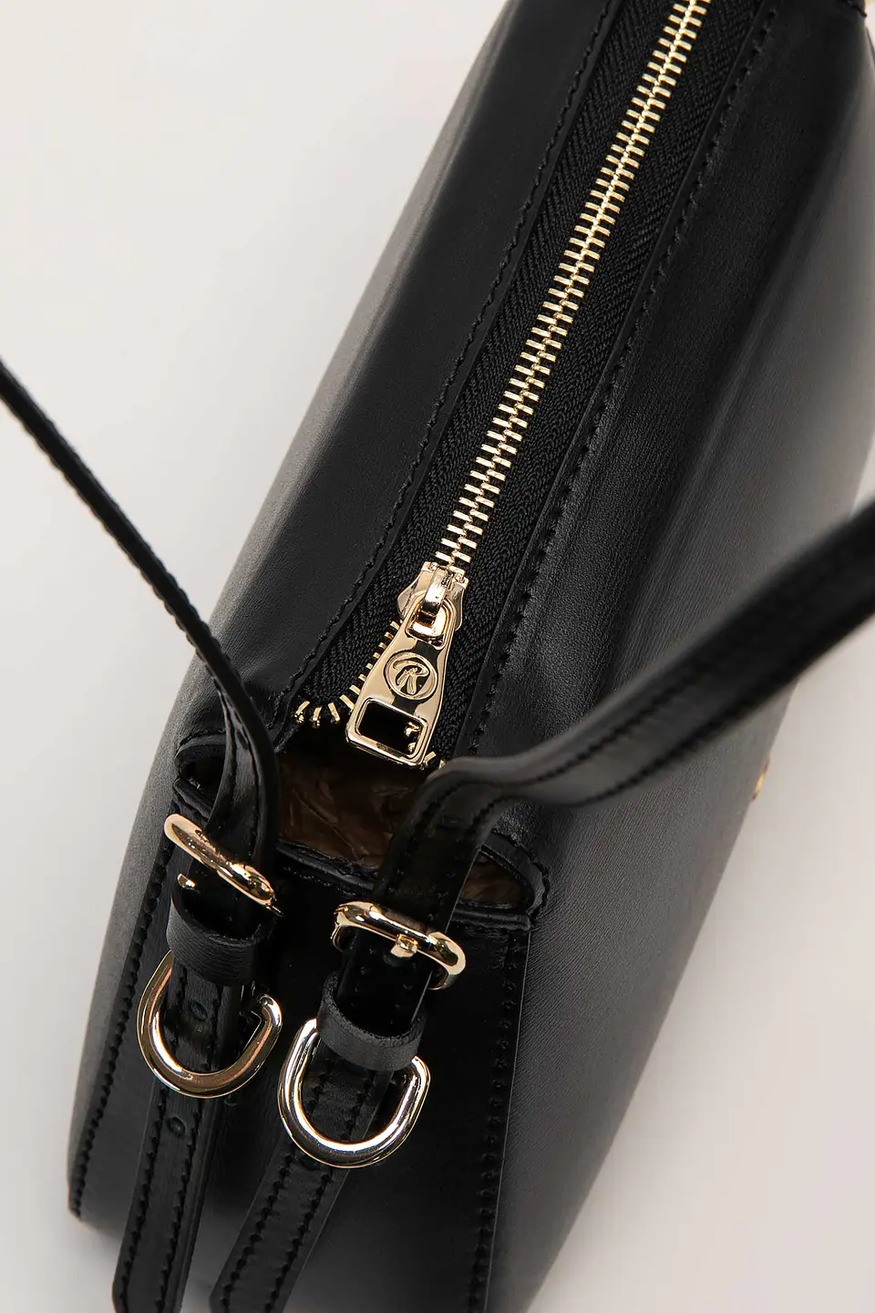Cartera Cuero Lumi 26