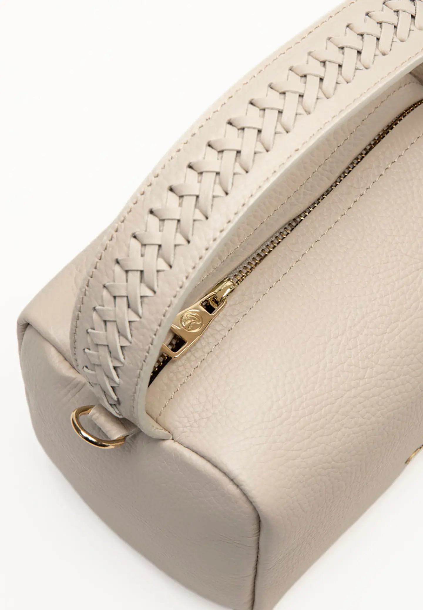 Cartera Cuero Small Trenza 24