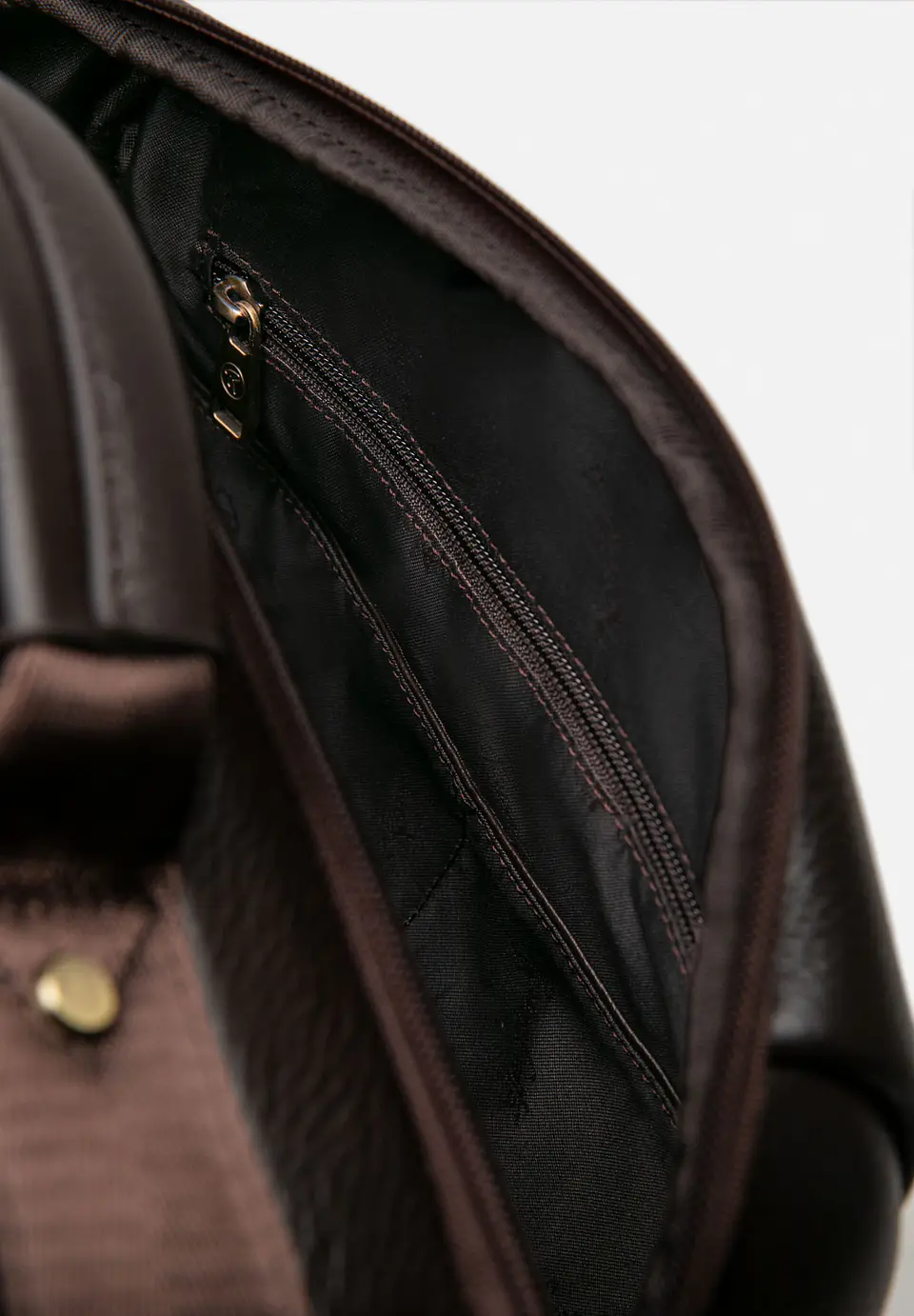 Mochila Cuero Urban Tech 7