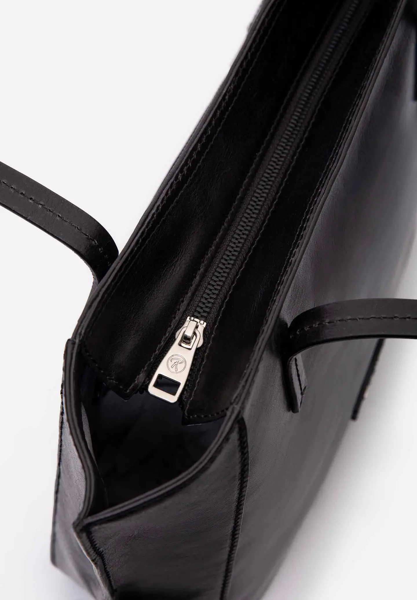 Cartera Essential Heritage 14