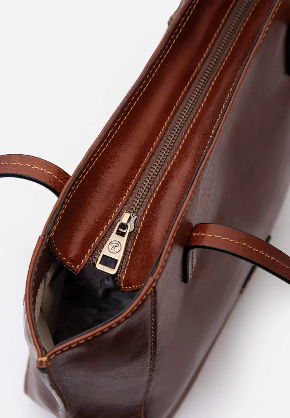 Cartera Essential Heritage 15