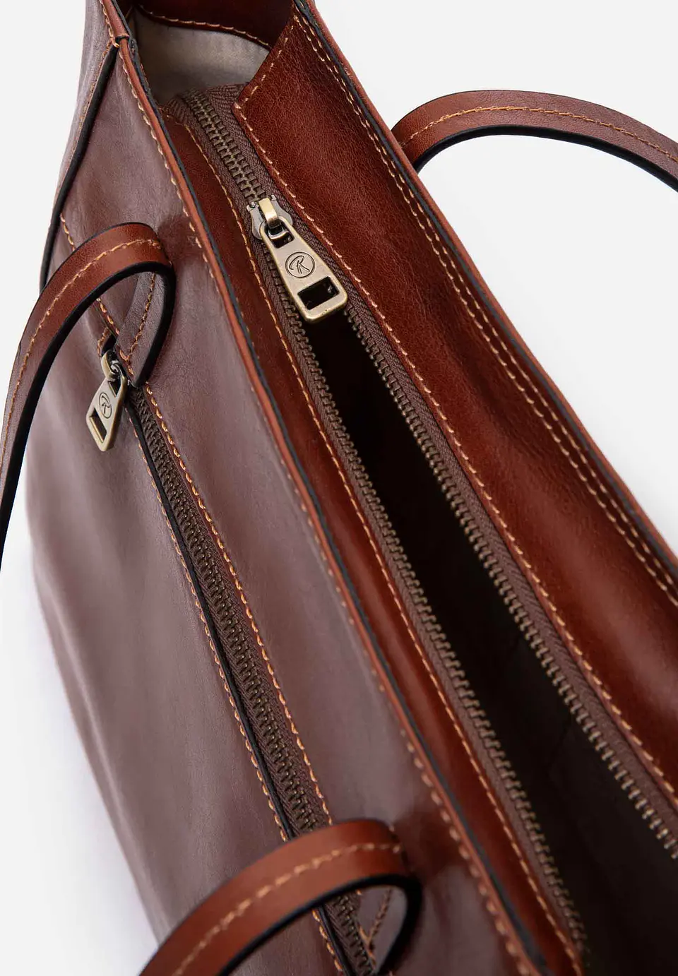 Cartera Essential Heritage 20