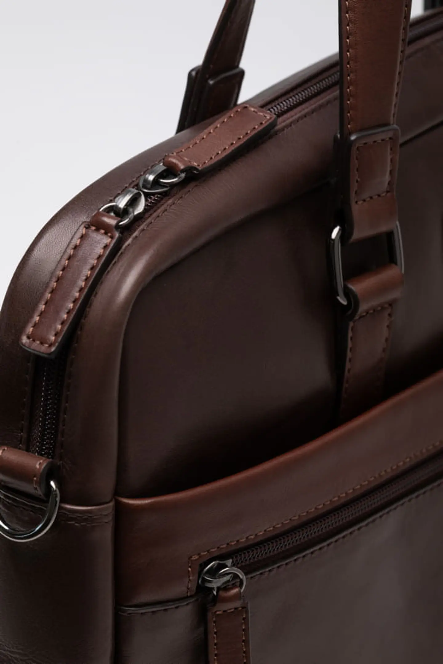 Maletin Cuero Urban Feel Laptop 4