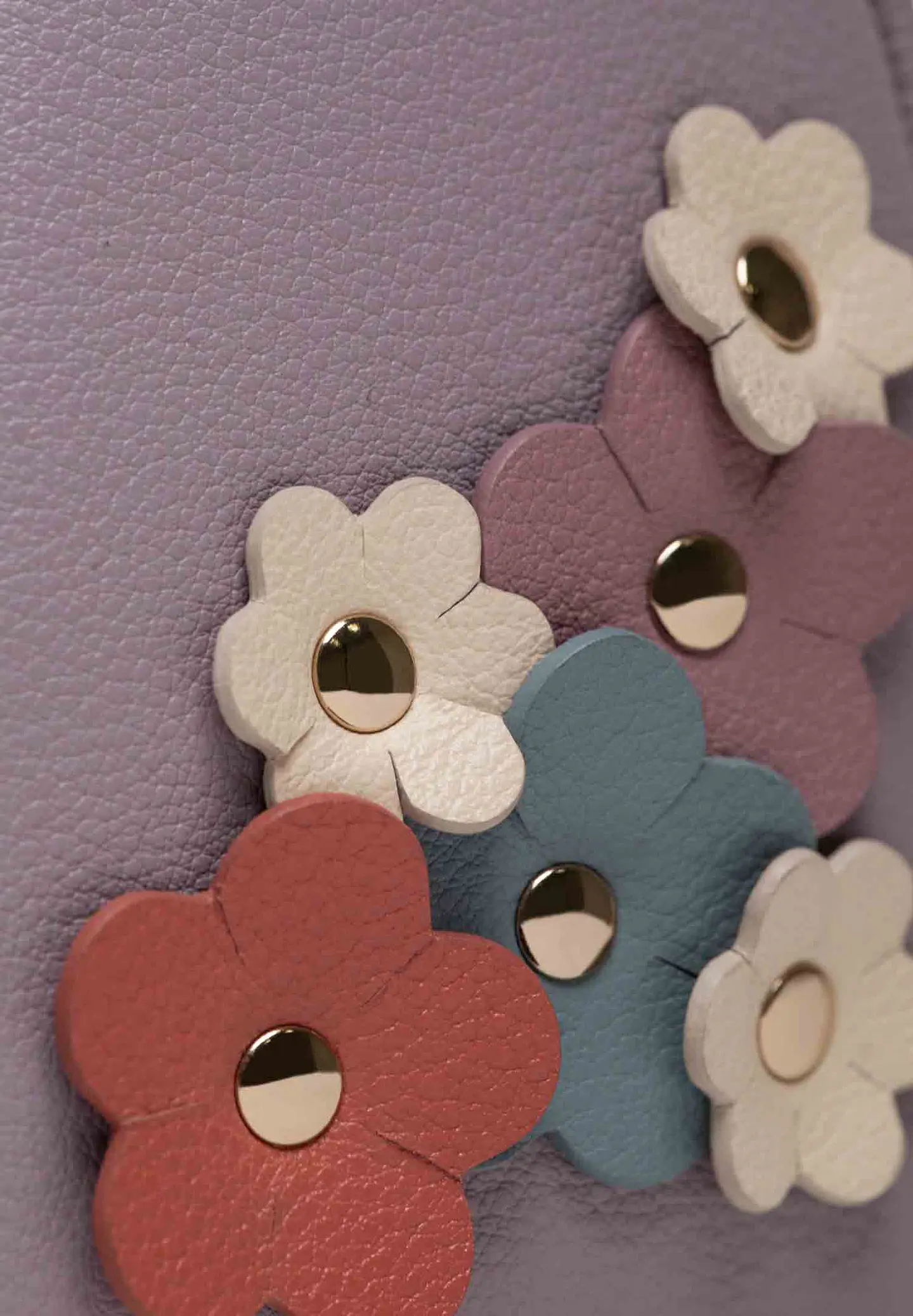 Charm Bloom 6