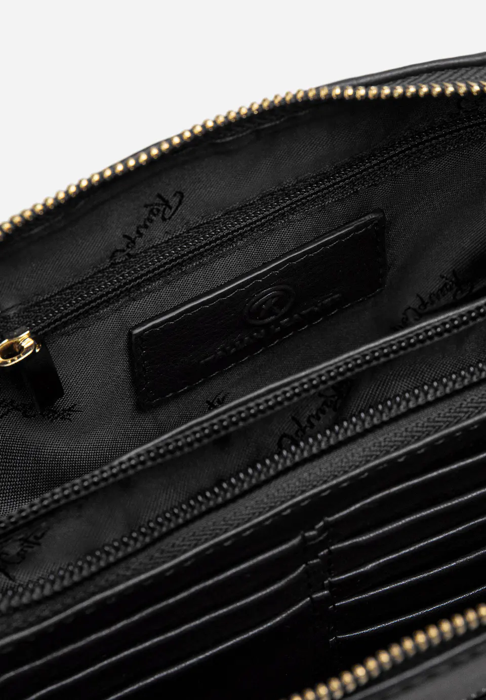 Morral De Cuero Mustard Essence 23