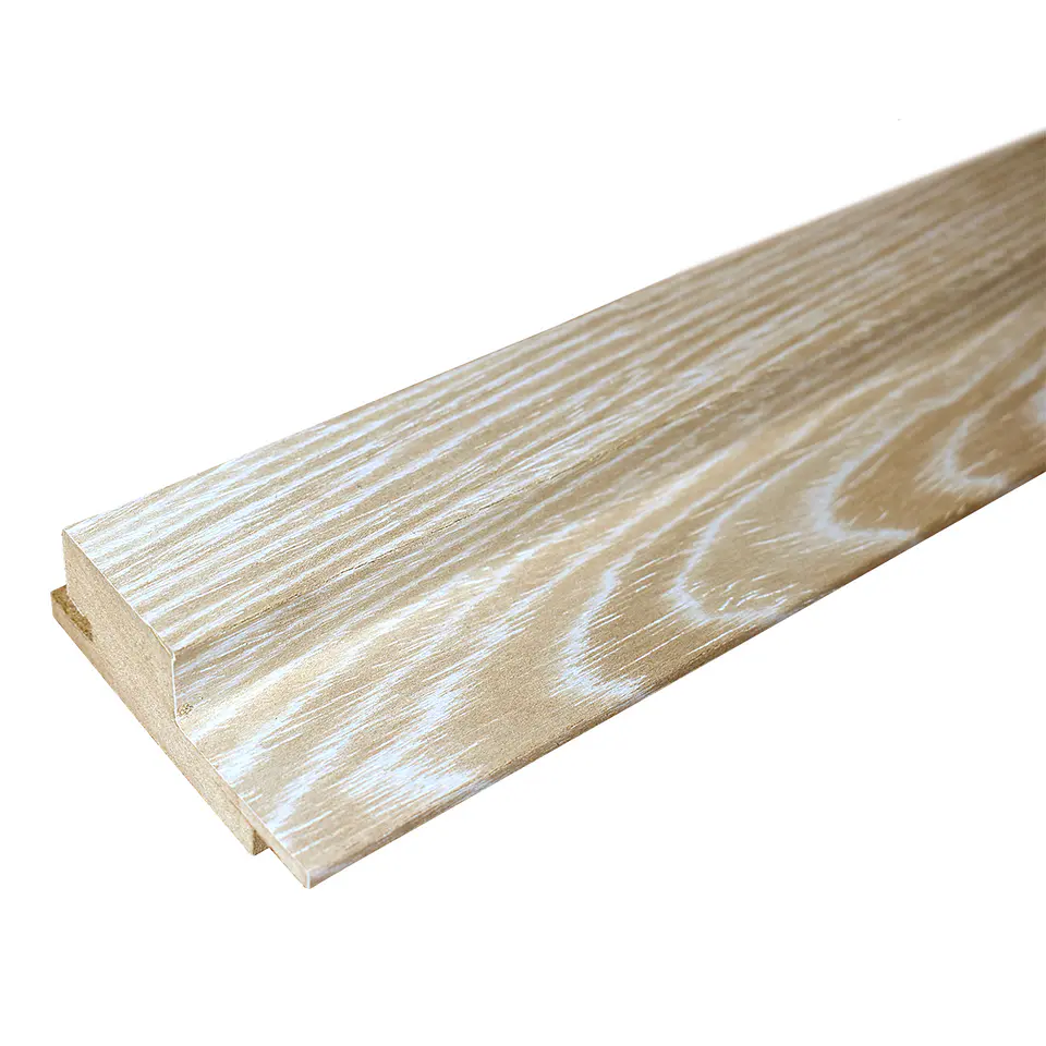 Revestimiento Interior Perfil 9R MDF Enchapado Encina Blanca Rec. 25x80 mm x 2.4 m 1