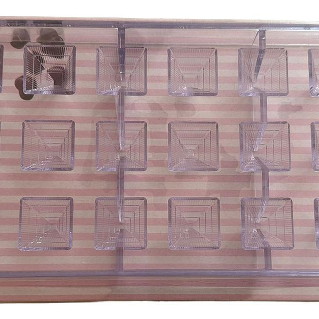 Molde Acrilico Para Chocolate - Piramide 1