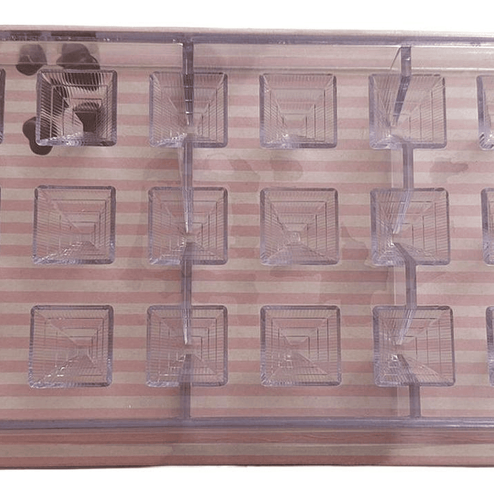 Molde Acrilico Para Chocolate - Piramide 1