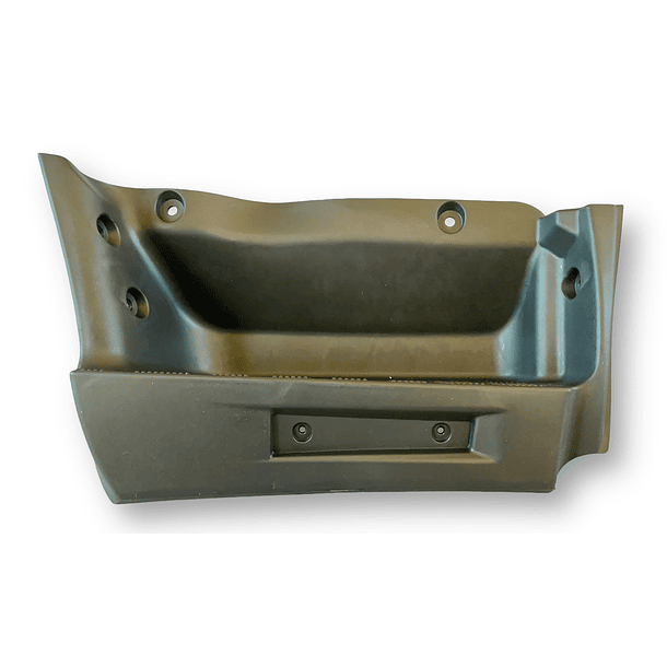 Pisadera camion Mitsubishi Canter (Cabina angosta) 1