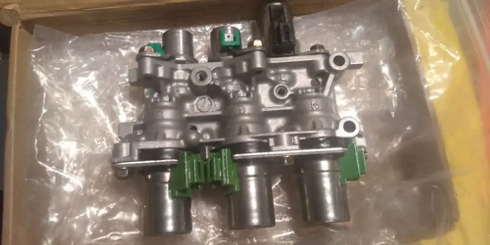 Solenoide C/u  Mazda Y Ford Fnr5 4f27e 2