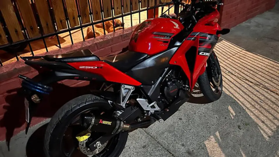 Moto Honda Cbr250cc 3