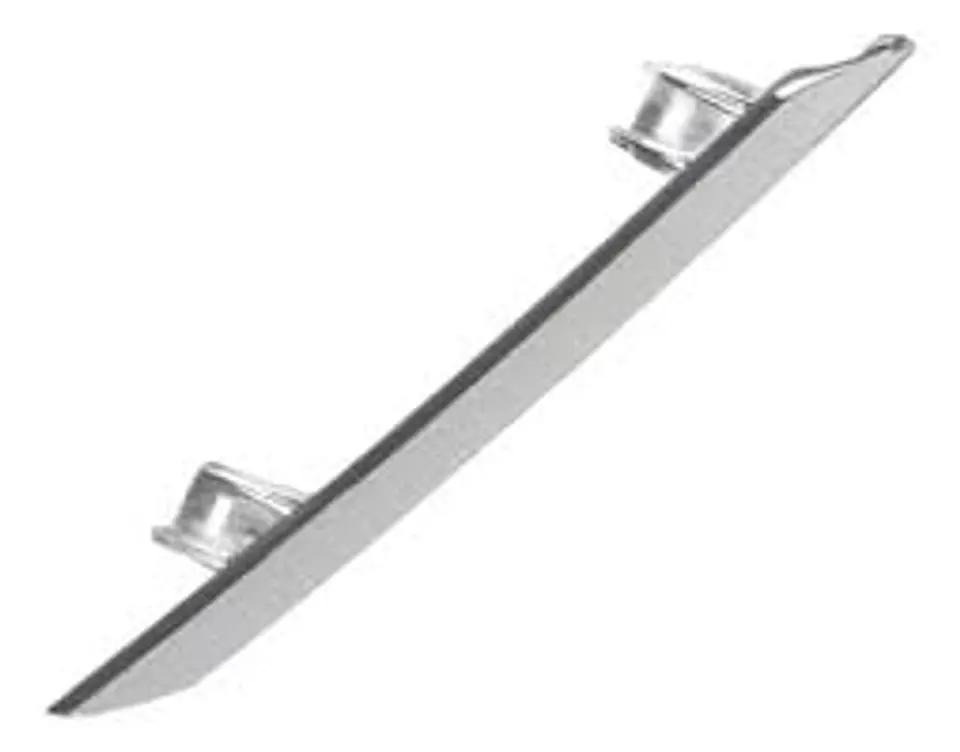 Moldura cromada Toyota Yaris 2018/2023 1