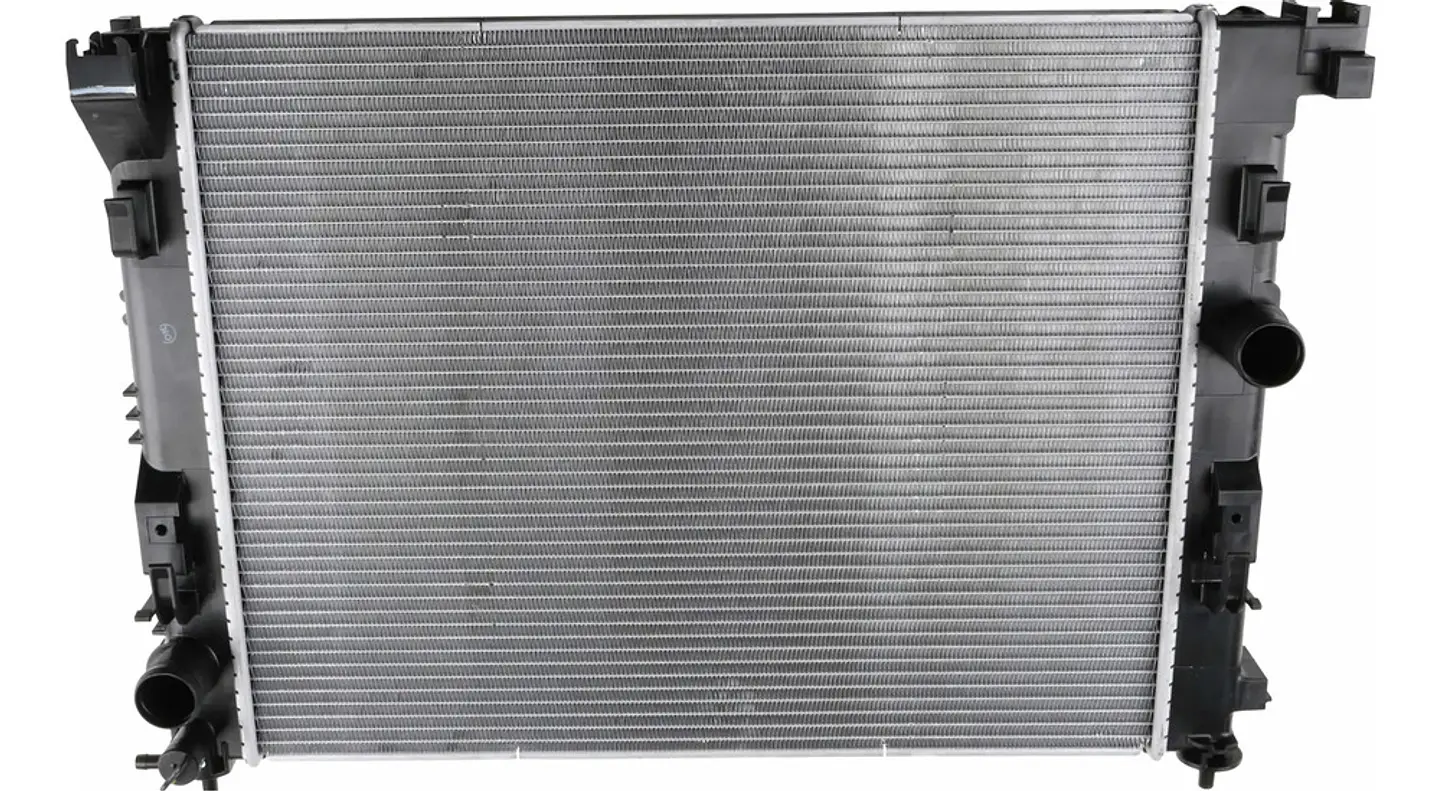 RADIADOR NISSAN VERSA 2020-2024 1