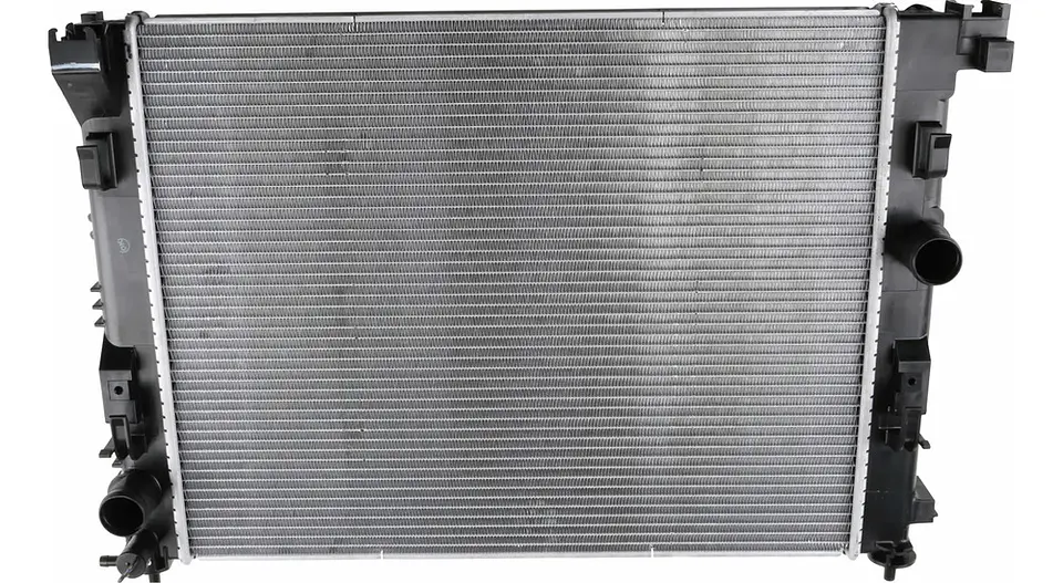 RADIADOR NISSAN VERSA 2020-2024 1