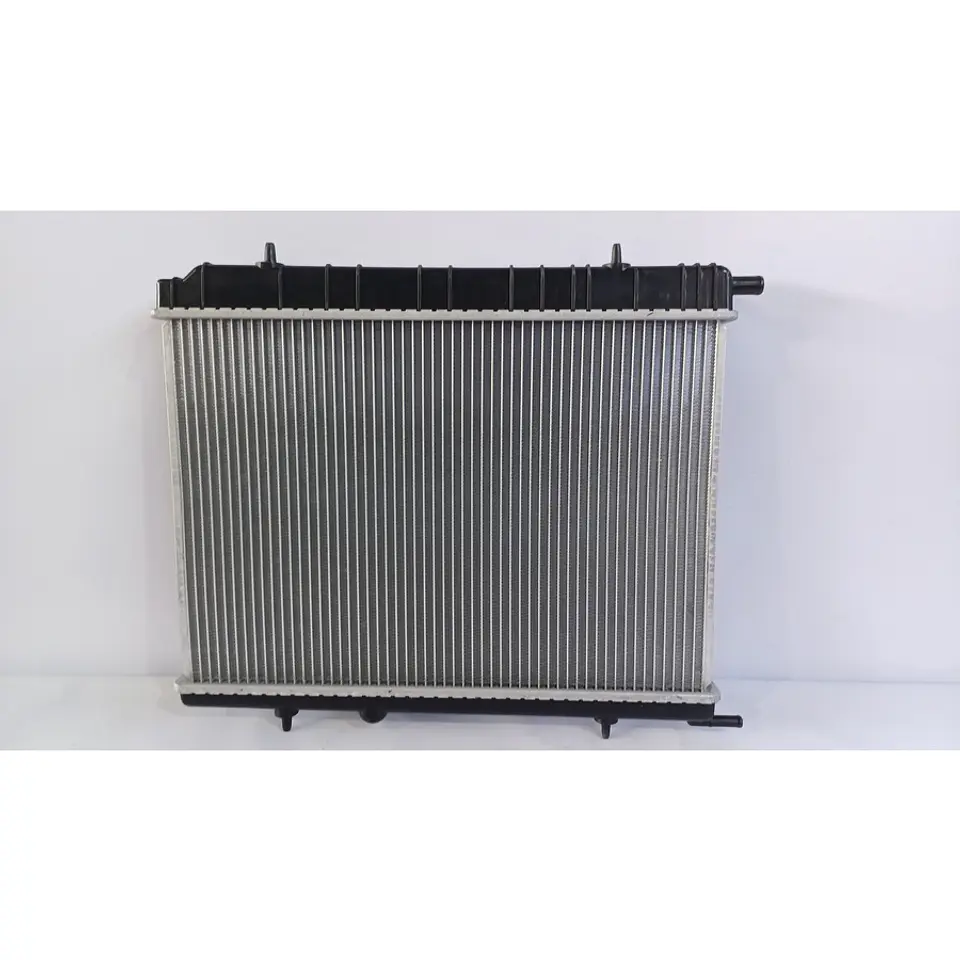Radiador De Agua Para DFM H30 H30 Cross S30 Transmisión Automática Sedán S30 2
