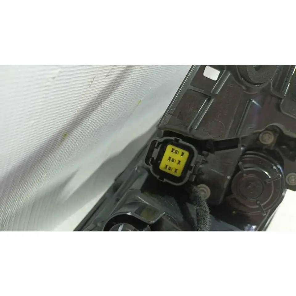 Farol Exterior Derecho (Rh) Para JAC JS8 3
