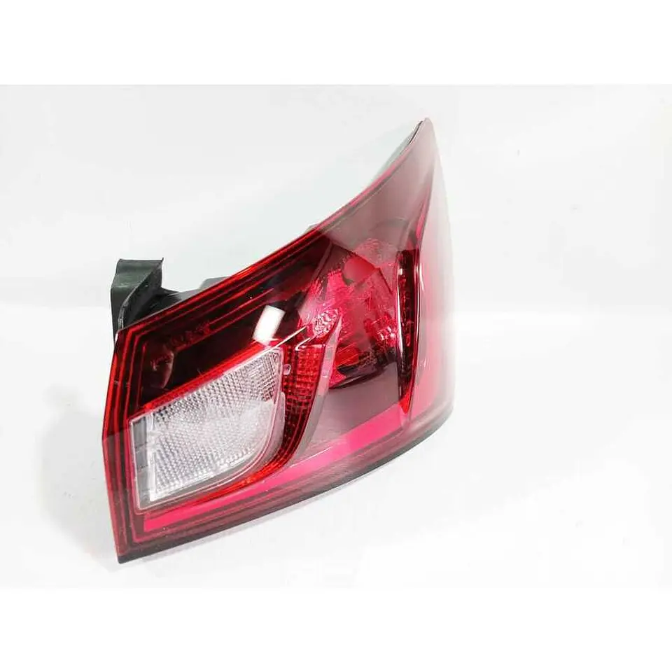 Farol Exterior Derecho (Rh) Para MG Gt 2