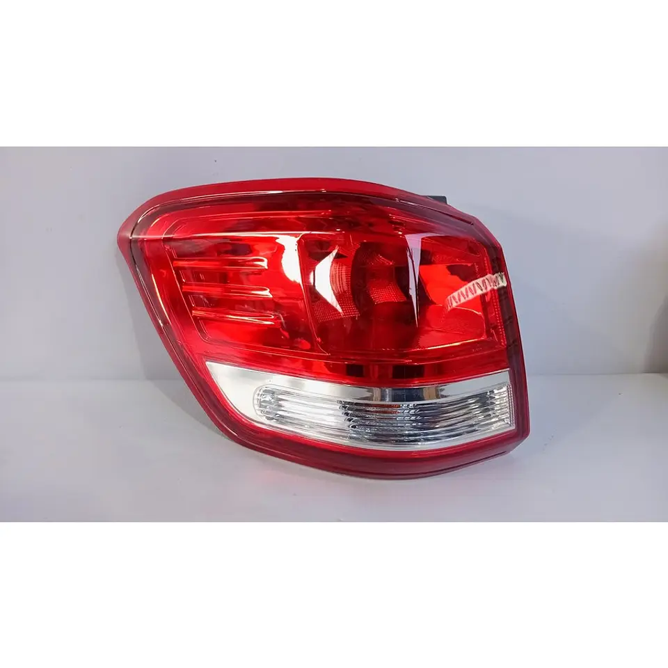 Farol Exterior Izquierdo (Lh) Para DFM S500 1