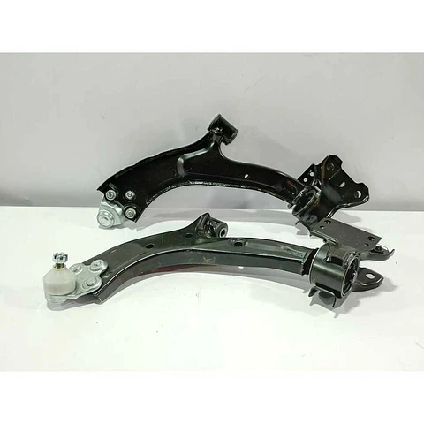 Bandeja Inferior Por Par Con Rotula - Buje 16mm Para DFM AX7 Great Wall H6 1.5