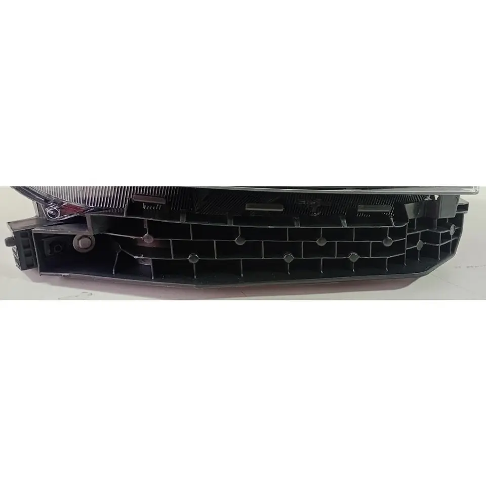 Optico Full Con Led Caja Reguladora Y Mensula Derecho (Rh) Para Great Wall Poer Plus 2
