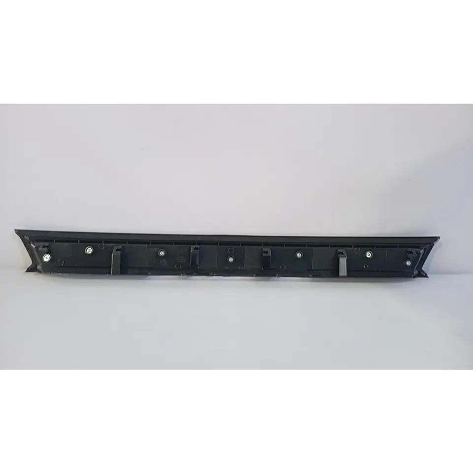 Embellecedor Reflectante Portalon Para DFM SX6 1.6 3