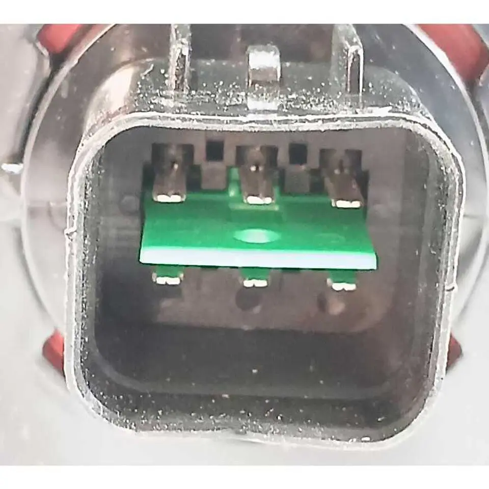 Farol Derecho (Rh) (6 Pines) Para JAC X200 3